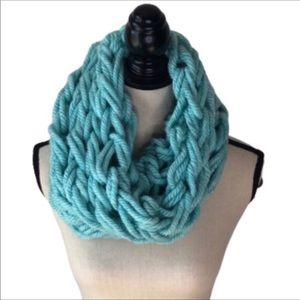 Aqua Infinity Scarf Homemade Arm Knit NWOT